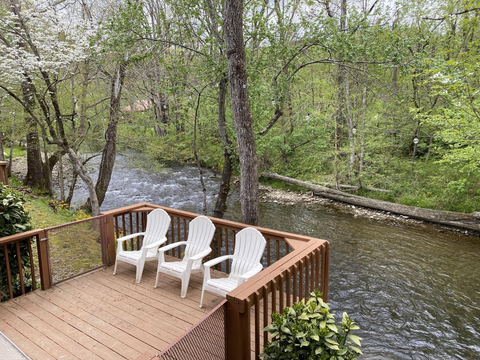 Gray'S Place On Cosby Creek - 2 Bedrooms, 2 Baths, Sleeps 6 Home Esterno foto
